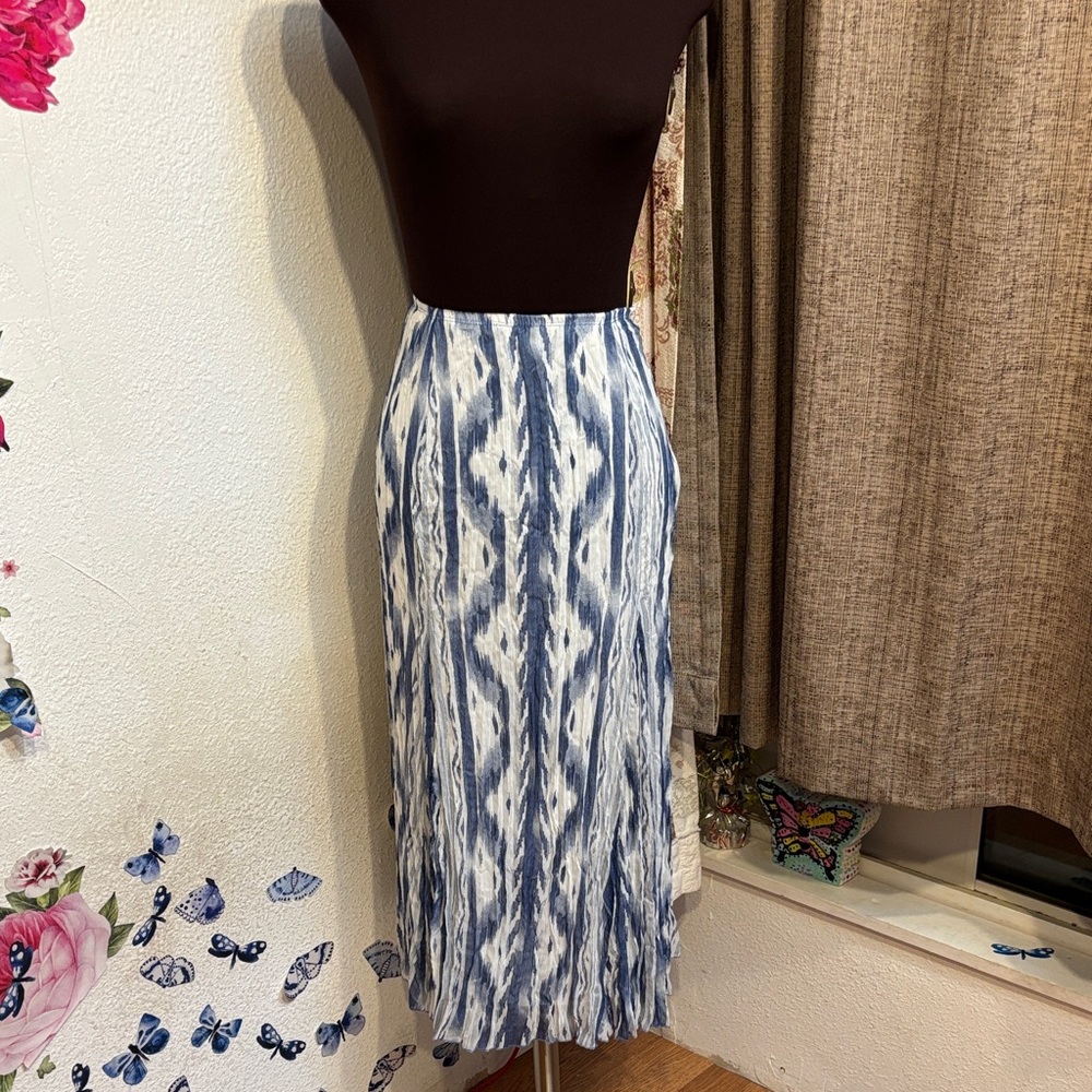 Ruby Rd. Petite Blue And White Patterned Maxi Ski… - image 6